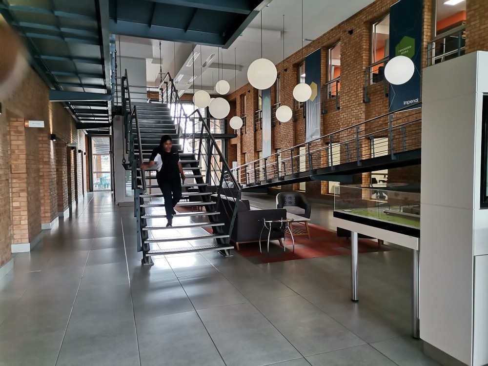 Commercial Property for rent in Kosmosdal, Centurion, 9532 m²