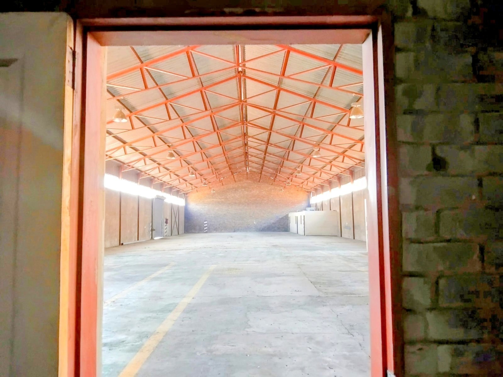 Warehouse for sale in Westonaria, 2210 m²