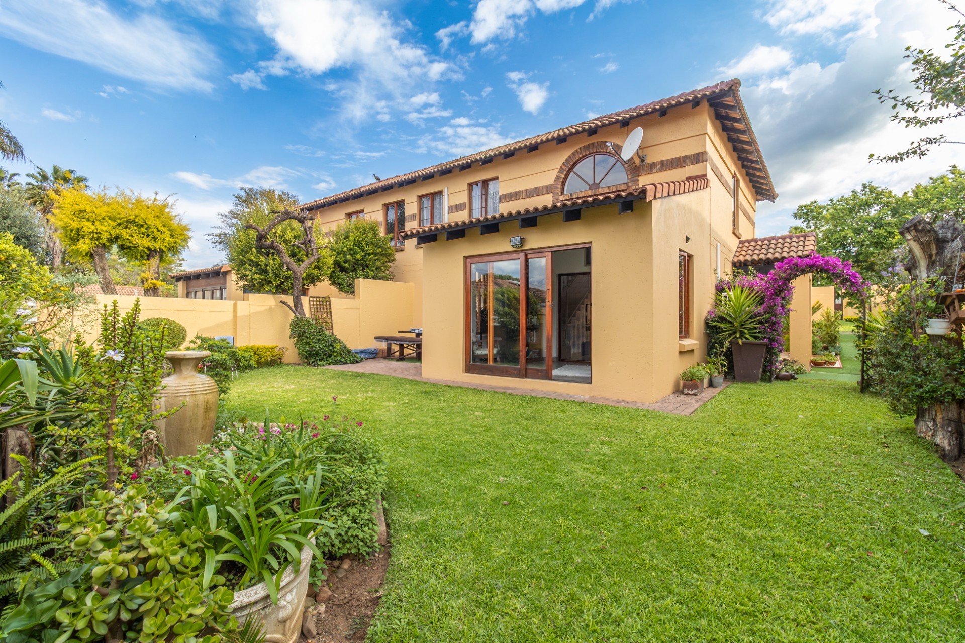 House for sale in Lonehill, Sandton, 172 m²