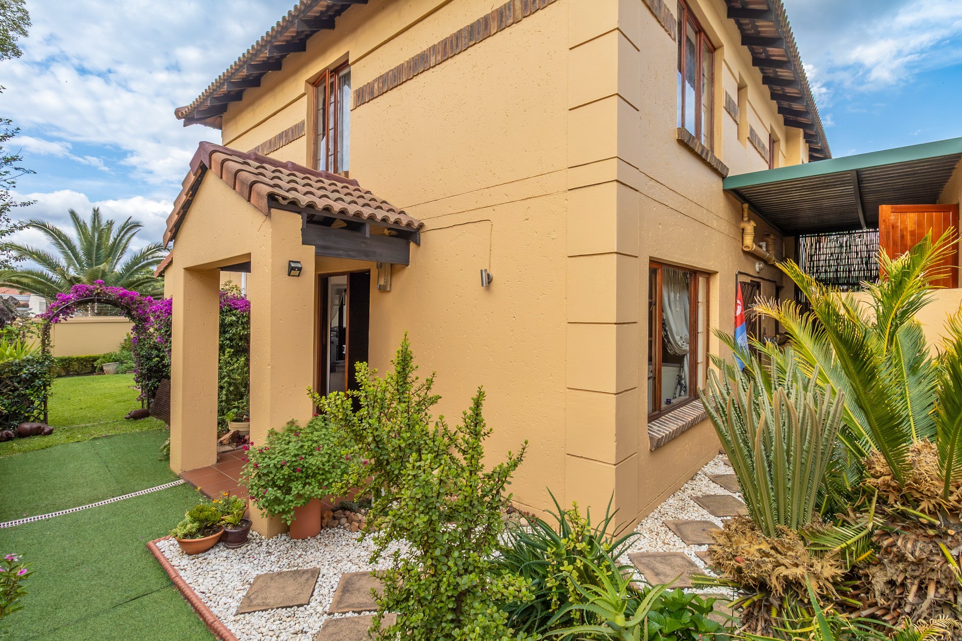 House for sale in Lonehill, Sandton, 172 m²
