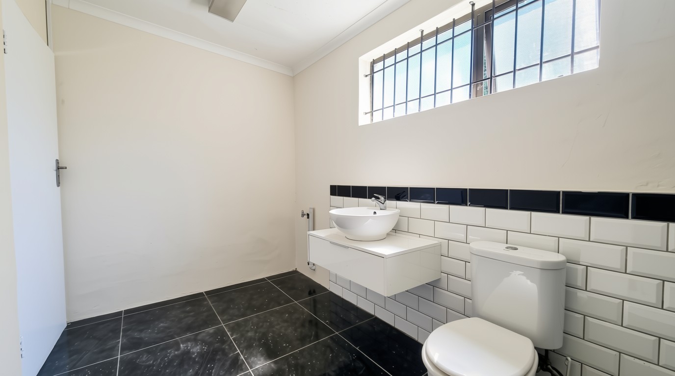 Cottage for rent in La Rochelle, Bellville, 50 m²