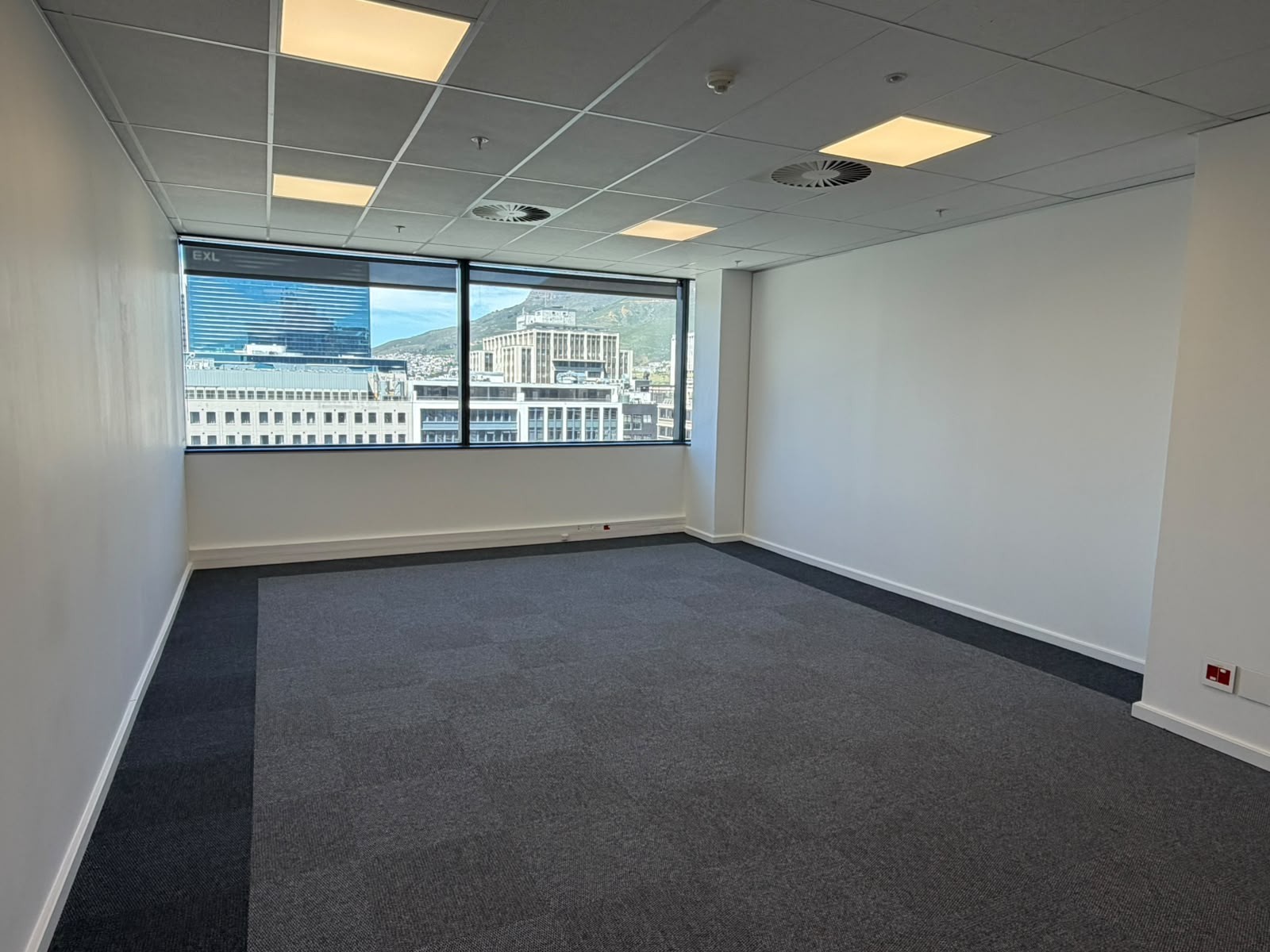 Office for rent in Cape Town City Centre, Cape Town, 35 LOWER LONG STREET, Cape Town City Centre, Cape Town, Western Cape, 1056 m²