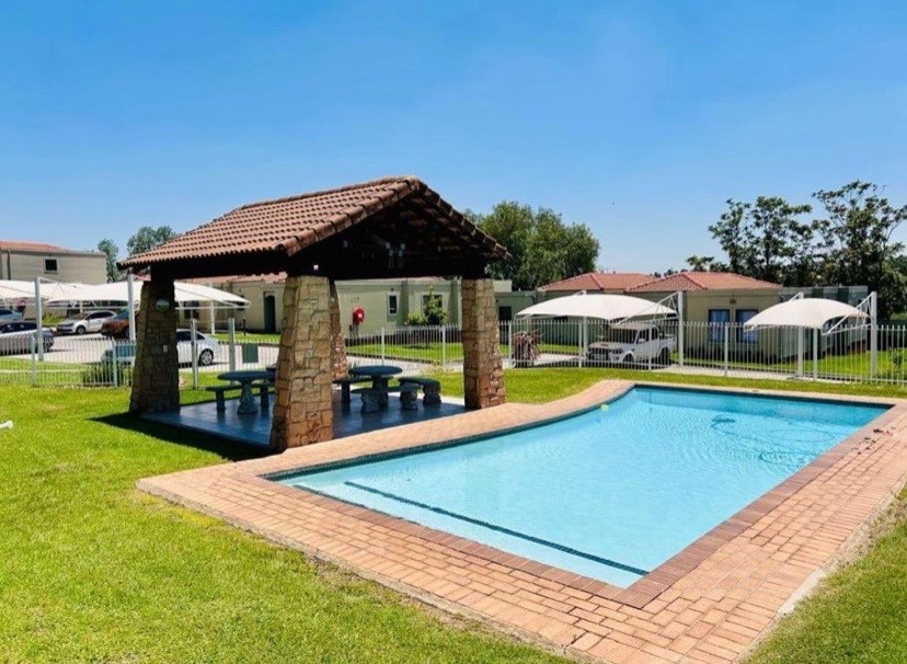 Cluster for sale in Fourways, Sandton