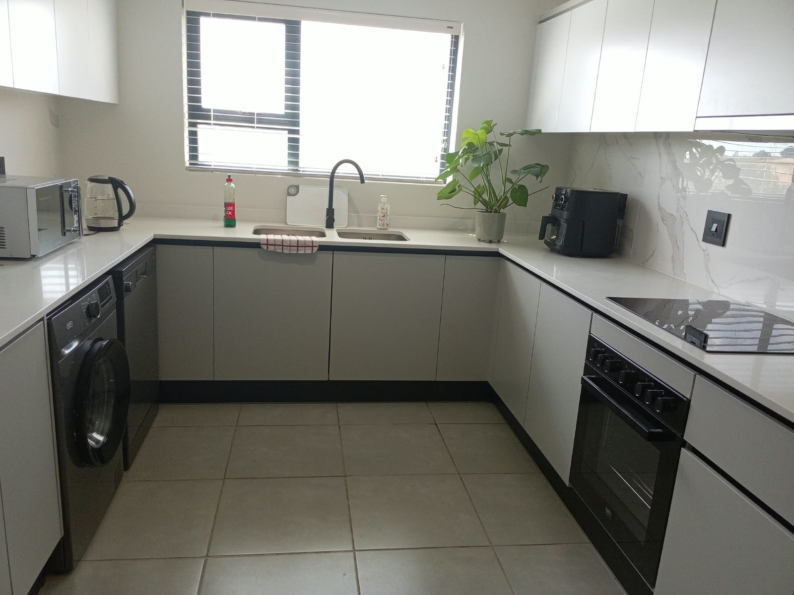 Apartment for rent in Waterfall, Midrand, 67 R4, MUNYKA ESTATE, 1 MIA DRIVE, Waterfall, Midrand, Gauteng, 120 m²