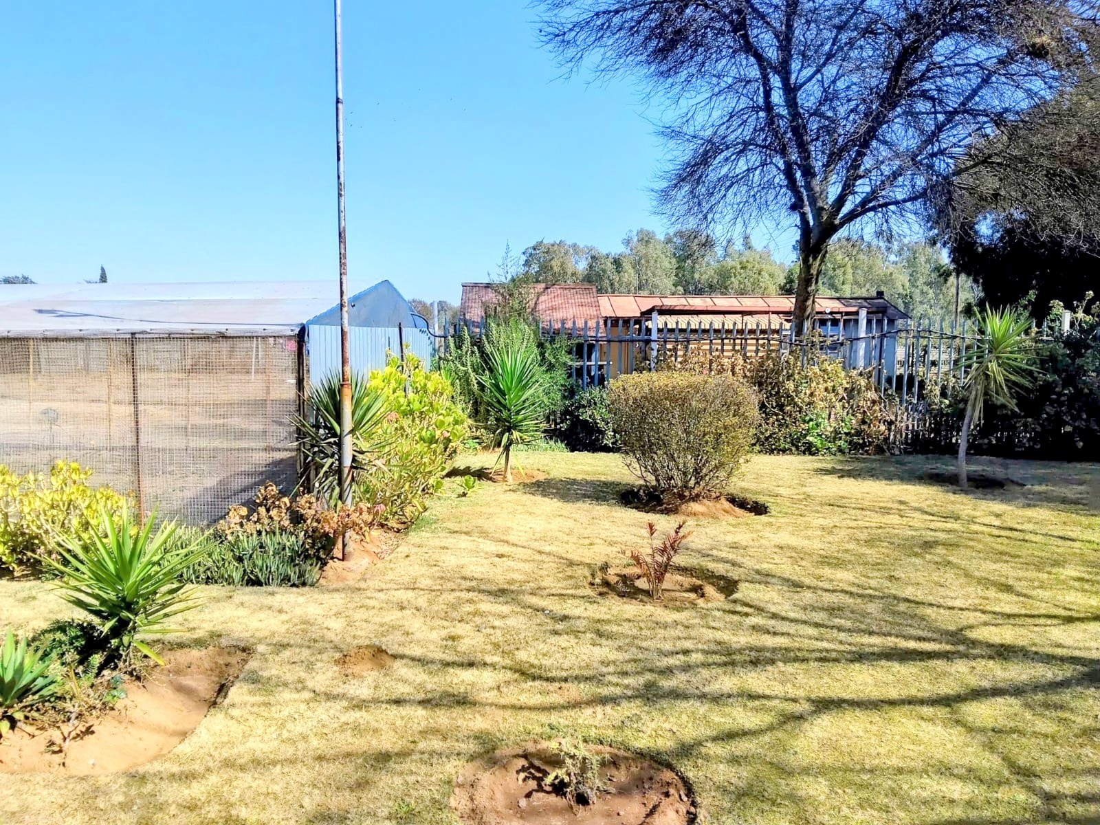 Small Holding for sale in Tenacre AH, Randfontein, 40642 m²