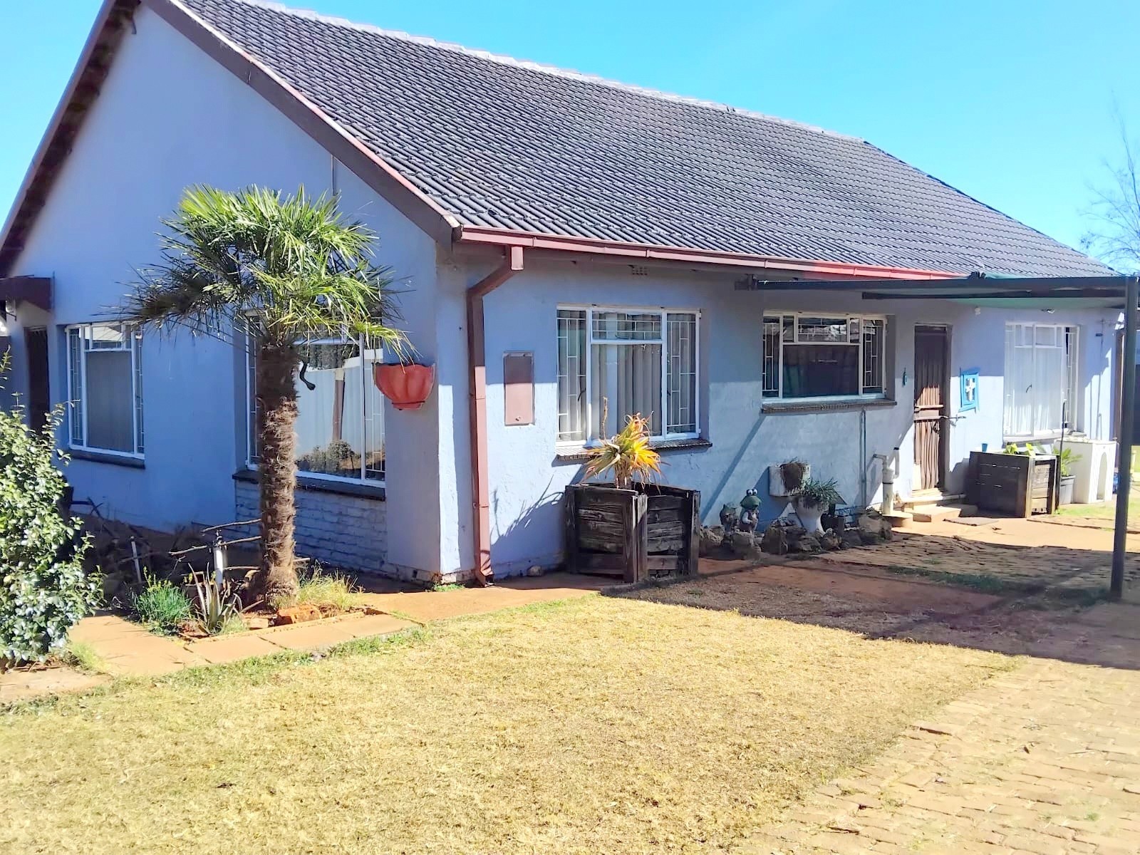 :arge family home for sale in Welverdiend, Carletonville