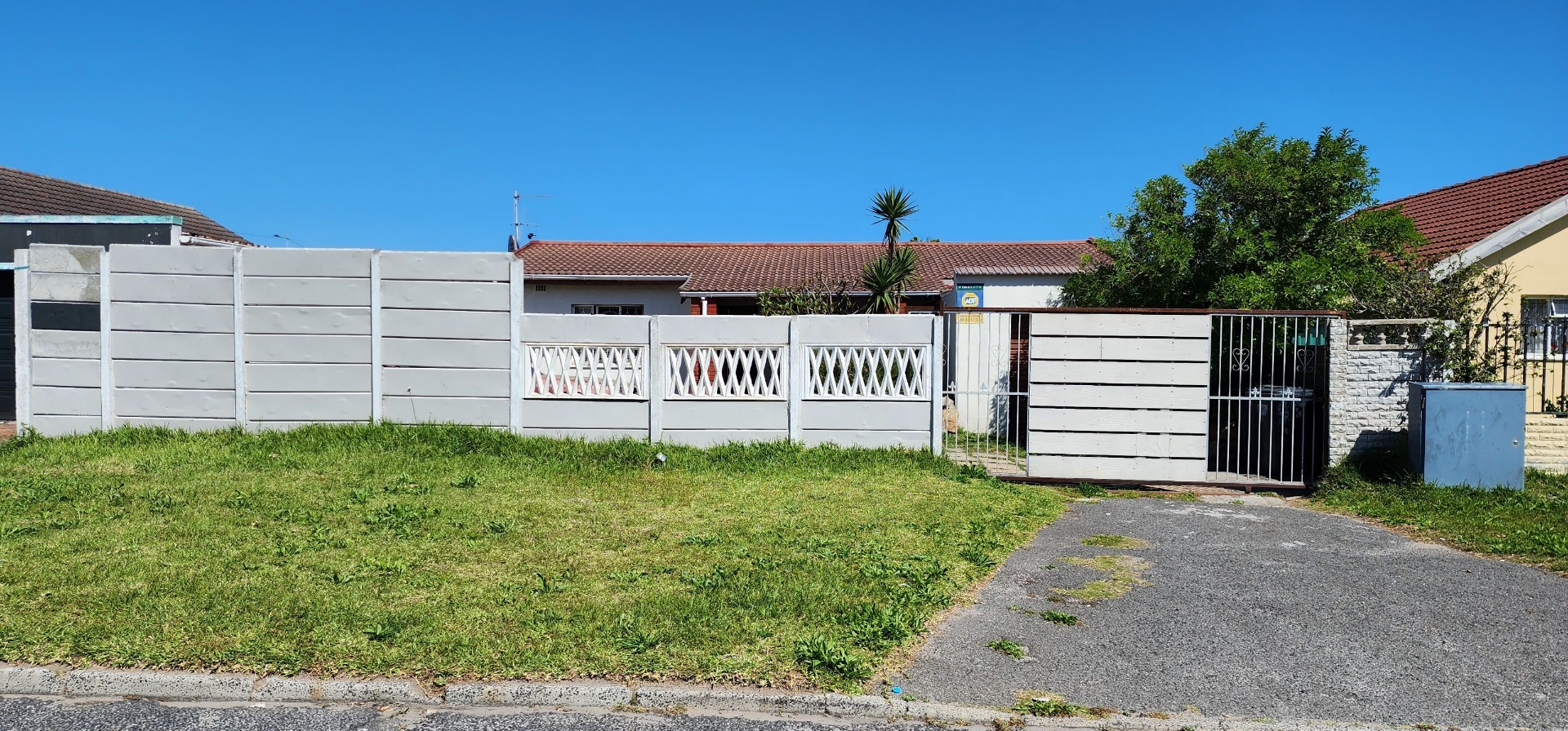 House for sale in Lotus River, Cape Town, 135 m²