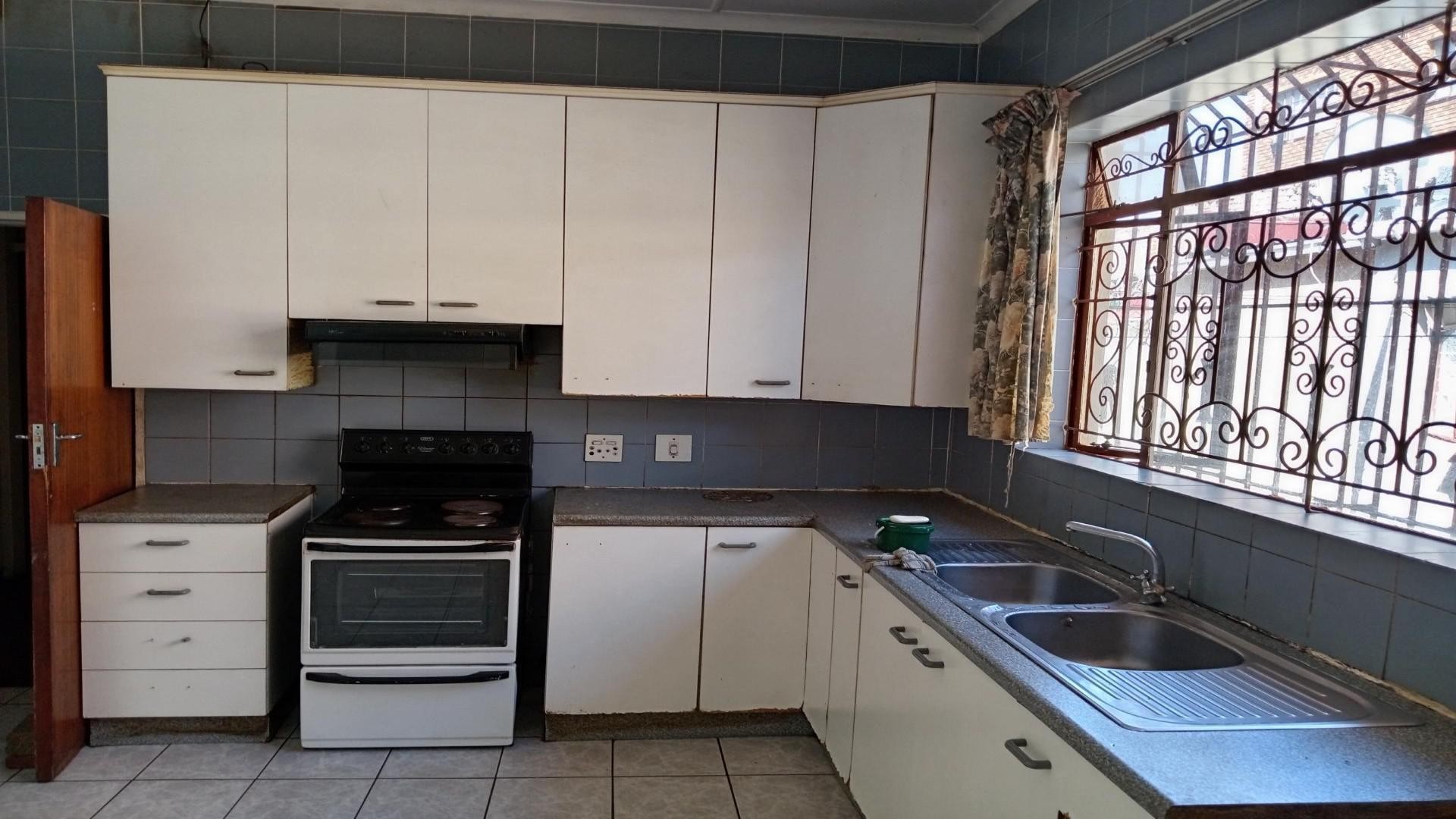 House for sale in Lorentzville, Johannesburg, 447 m²
