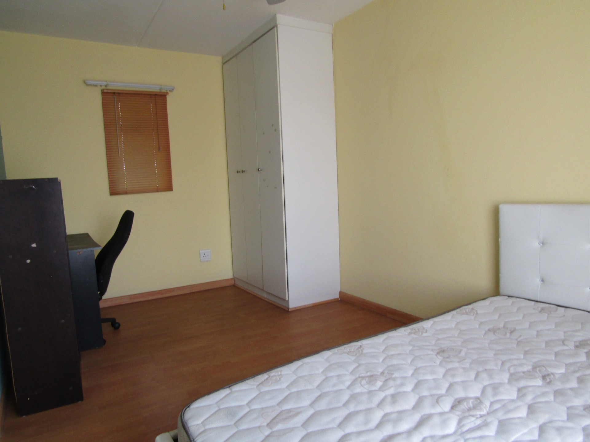 Apartment for rent in Auckland Park, Johannesburg, 2, Laborie Village, 1A Menton Road, Auckland Park, Johannesburg, Gauteng, 49 m²