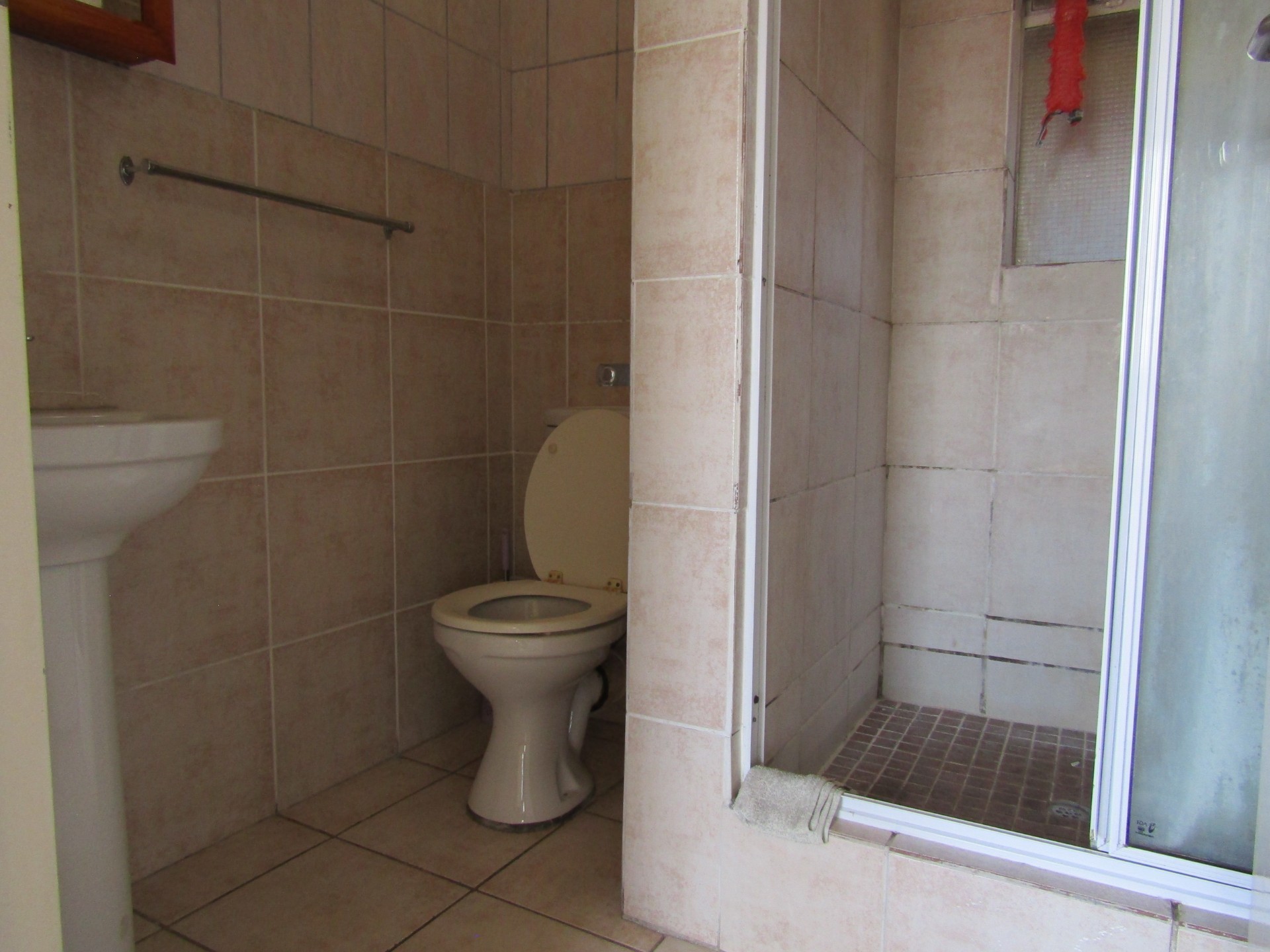 Apartment for rent in Auckland Park, Johannesburg, 2, Laborie Village, 1A Menton Road, Auckland Park, Johannesburg, Gauteng, 49 m²