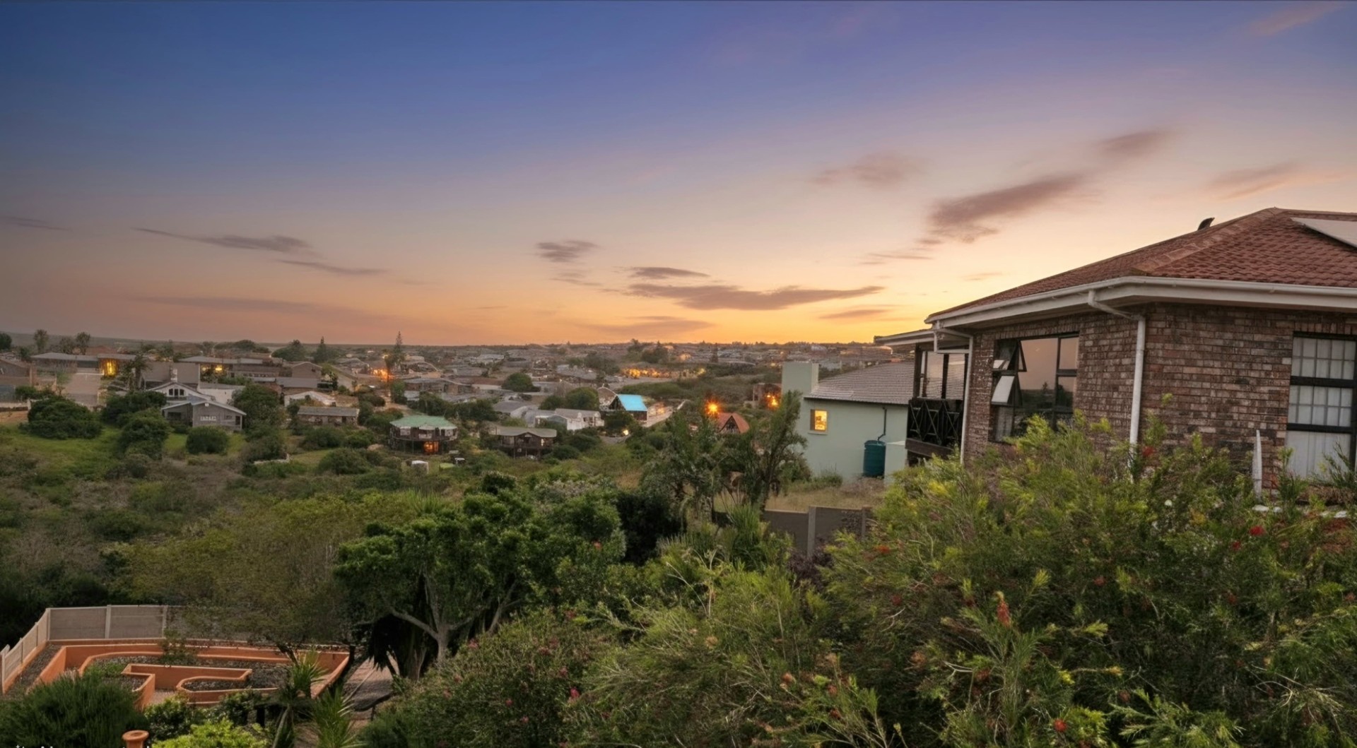 House For Sale in Dana Bay