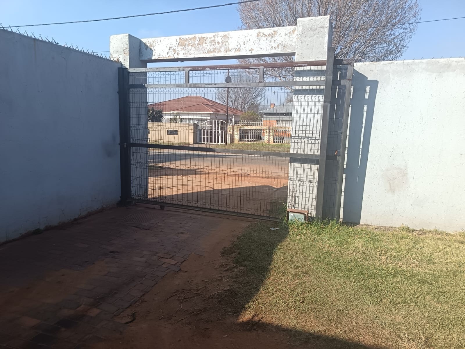 House for sale in Florida, Roodepoort, 201 m²