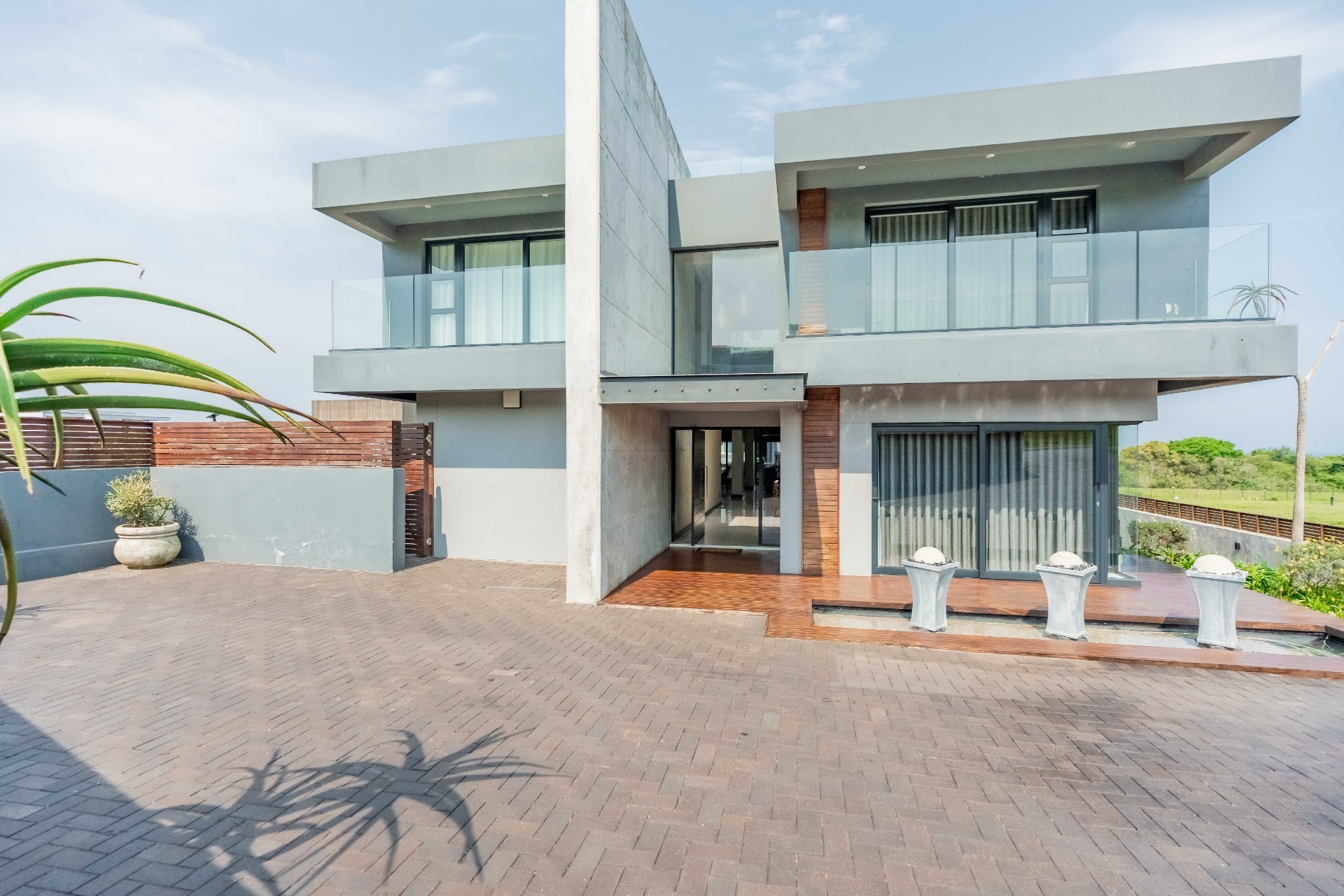 House for sale in Umhlanga Ridgeside, Umhlanga Ridge, Umhlanga, KwaZulu Natal, Enigma Private Estate, 5 Saxony Crescent, Umhlanga Ridgeside, Umhlanga Ridge, Umhlanga, KwaZulu Natal, 851 m²
