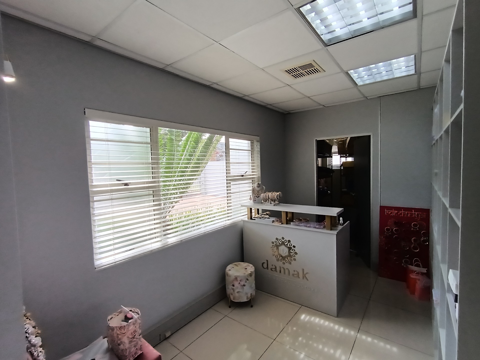 Office for rent in Durban North, KwaZulu Natal, 96 m²