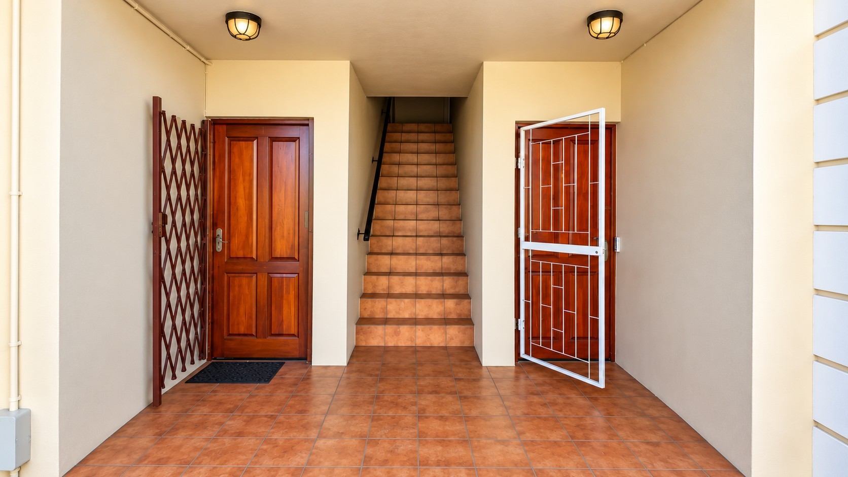 Apartment for sale in Kempenville, Bellville, 80 m²
