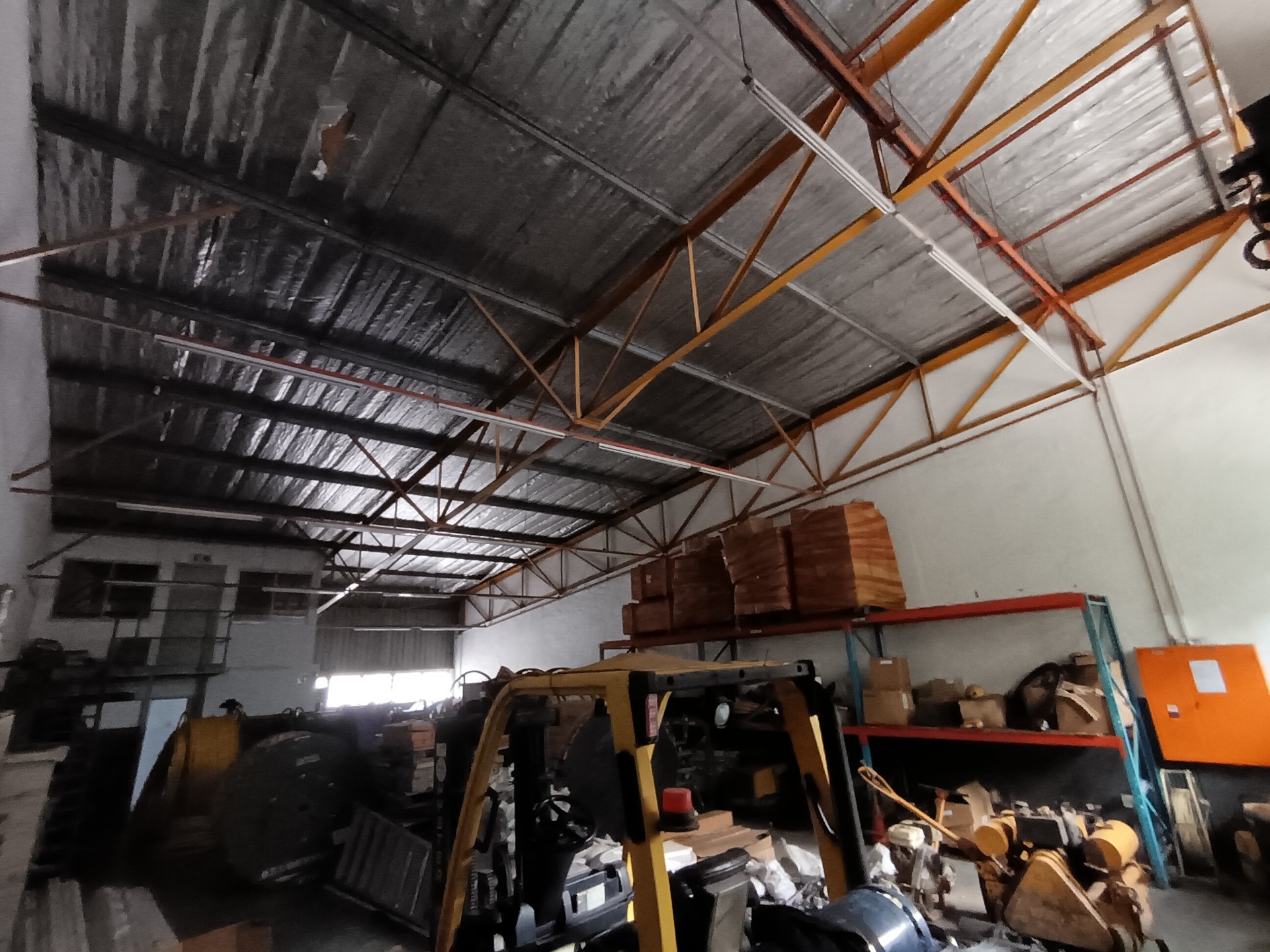 Warehouse for rent in Glen Anil, Durban North, KwaZulu Natal, 216 m²