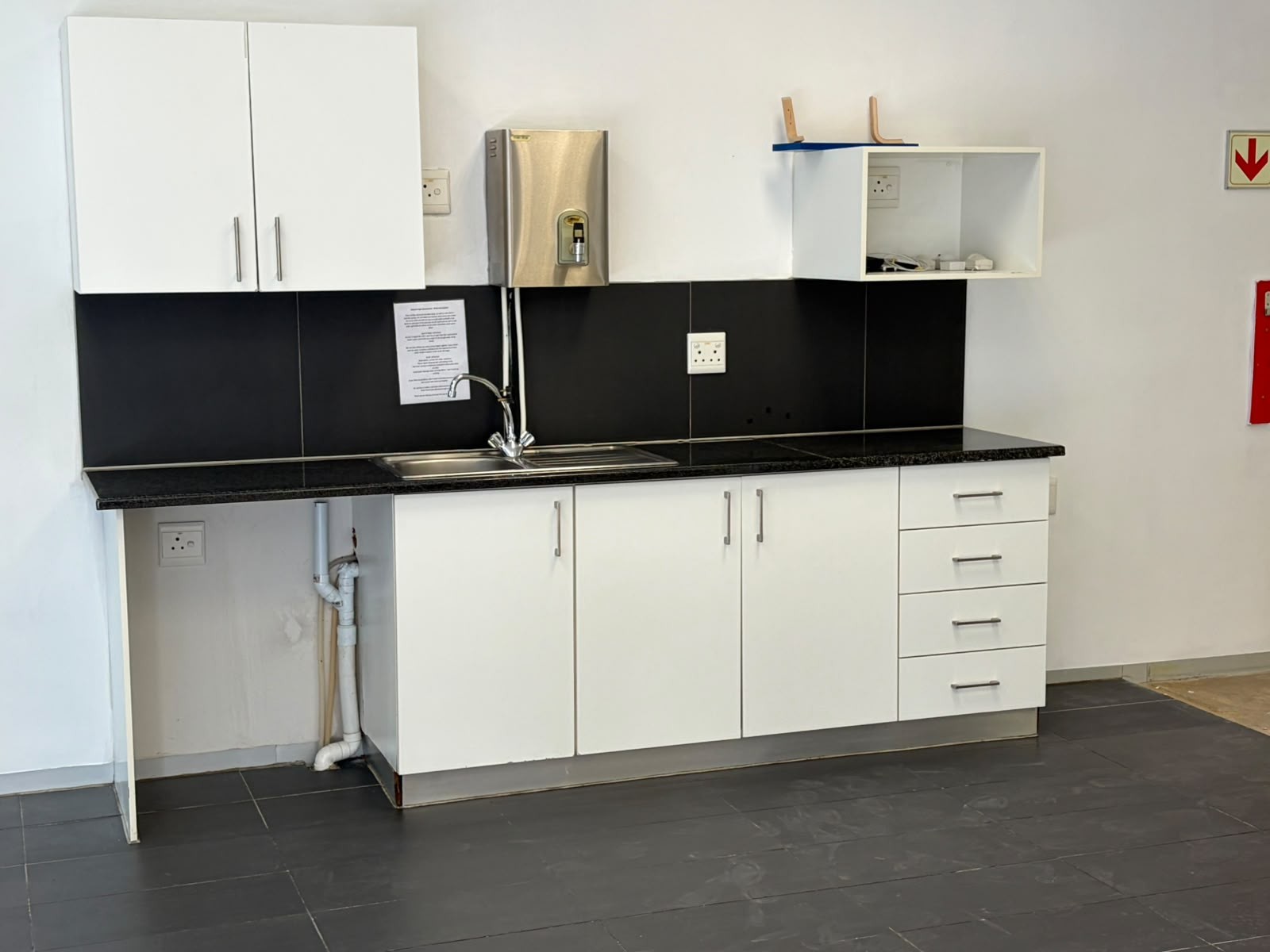 Office for rent in Woodstock, Cape Town, 40 SEARLE STREET, Woodstock, Cape Town, Western Cape, 203 m²