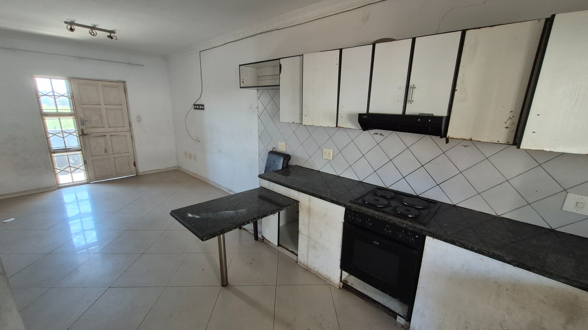 Apartment for sale in Bluff, Durban, KwaZulu Natal, 2, Bayview Gardens, 1400 Bluff road, Bluff, Durban, KwaZulu Natal