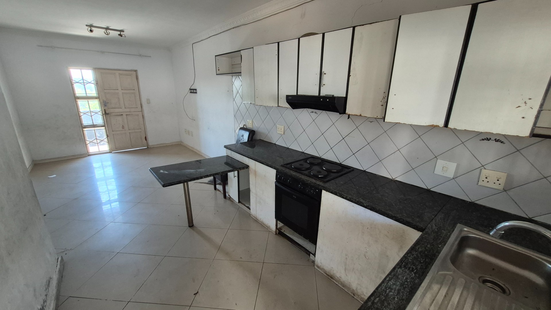 Apartment for sale in Bluff, Durban, KwaZulu Natal, 2, Bayview Gardens, 1400 Bluff road, Bluff, Durban, KwaZulu Natal