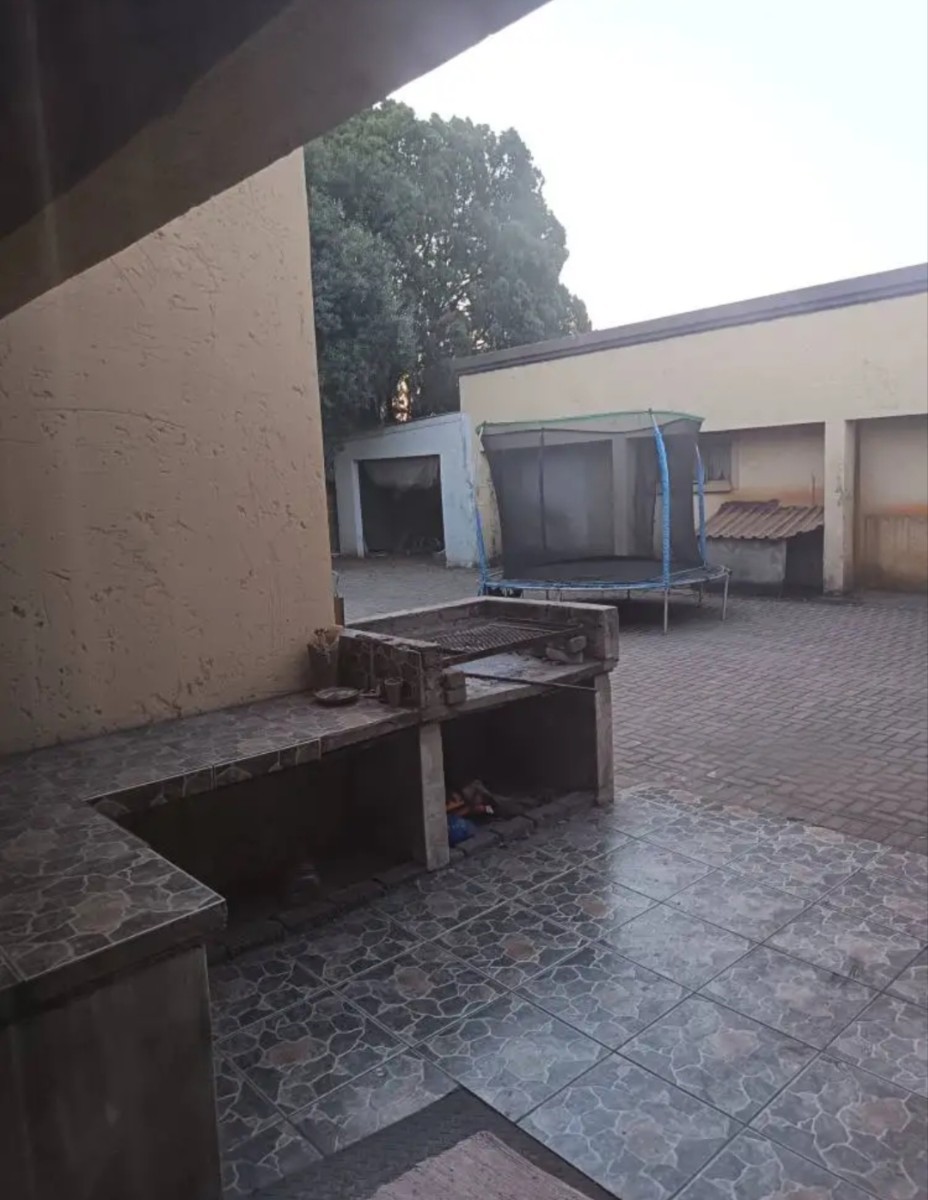 House for sale in Vanderbijlpark SW 5, Vanderbijlpark SW, Vanderbijlpark, 1066 m²