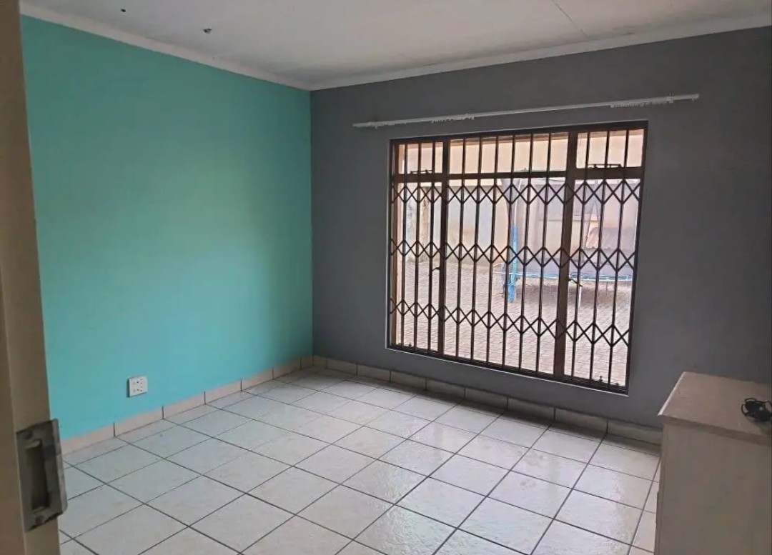 House for sale in Vanderbijlpark SW 5, Vanderbijlpark SW, Vanderbijlpark, 1066 m²
