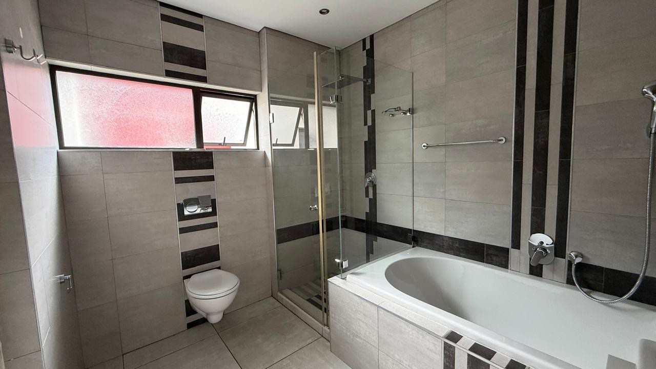 House for rent in Fourways, Sandton, Pine Avon, 18 Pine Avenue, Fourways, Sandton, Gauteng