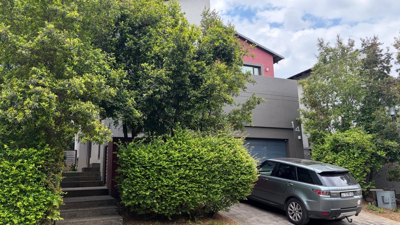 House for rent in Fourways, Sandton, Pine Avon, 18 Pine Avenue, Fourways, Sandton, Gauteng