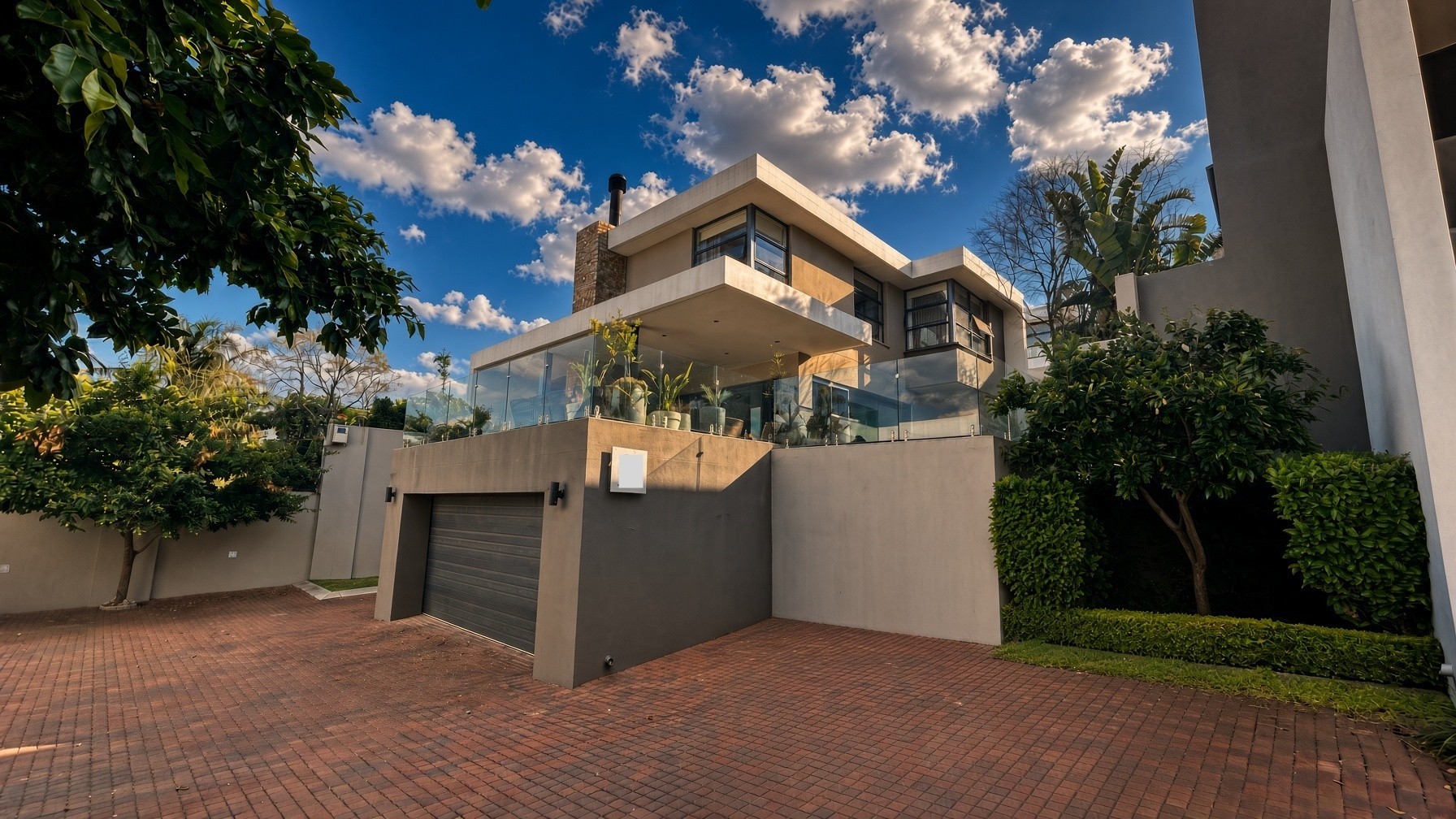 Townhouse for sale in Waterkloof Ridge, Pretoria