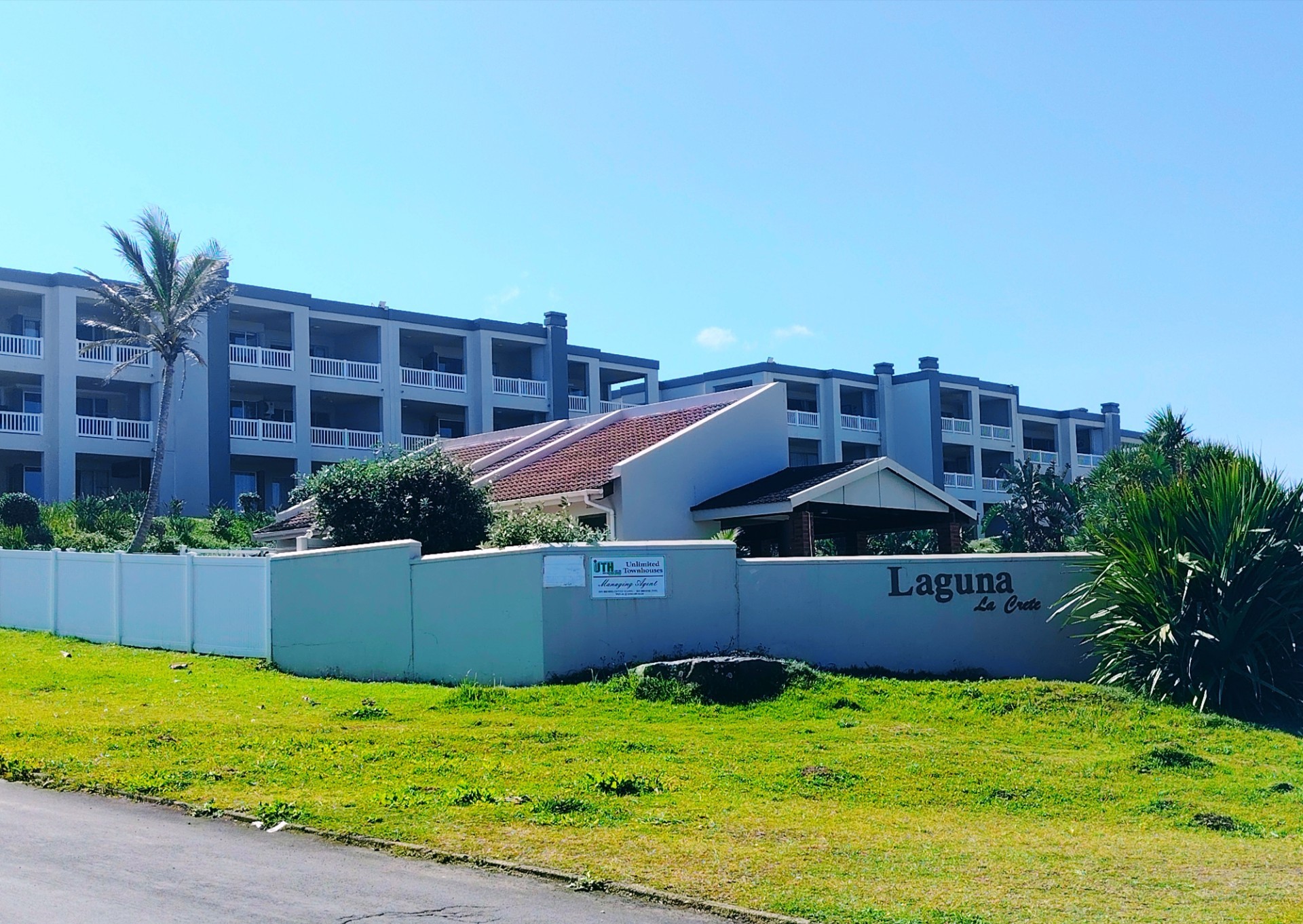 Apartment for sale in Uvongo Beach, Margate, KwaZulu Natal, 120 m²