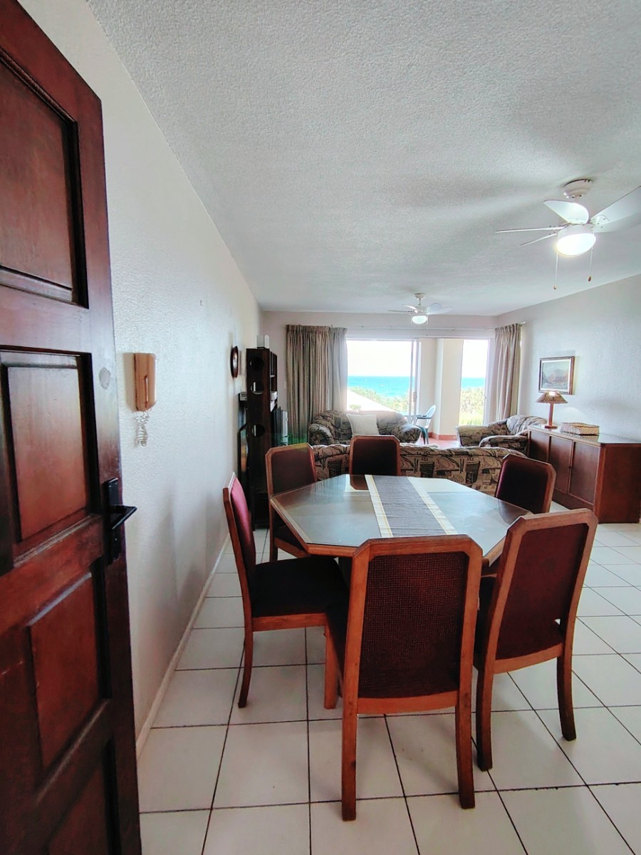 Apartment for sale in Uvongo Beach, Margate, KwaZulu Natal, 120 m²
