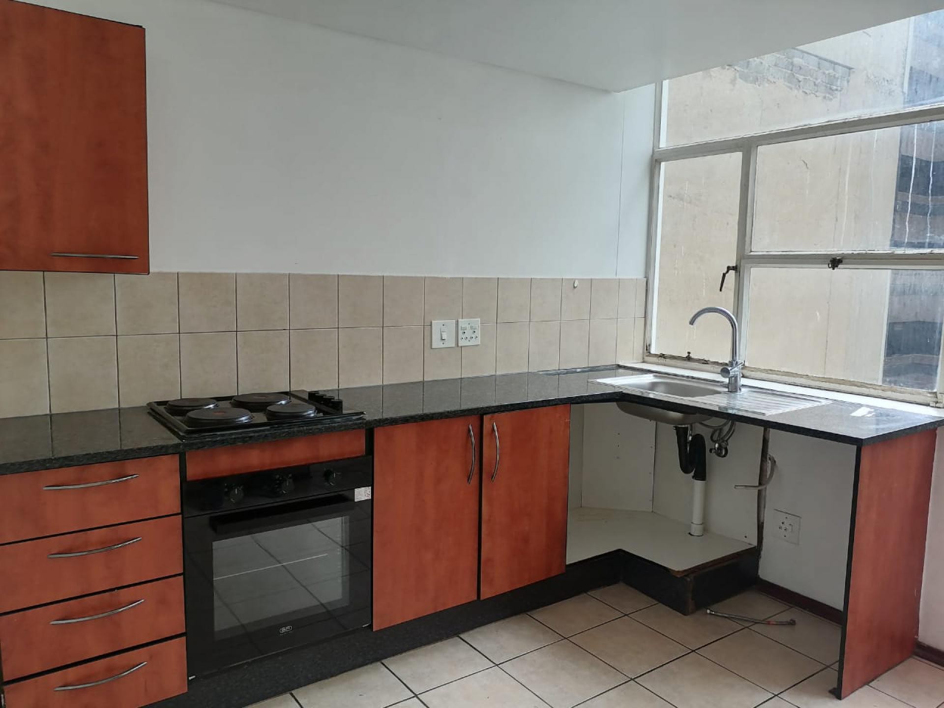 Apartment for sale in Braamfontein Werf, Johannesburg, 38 m²