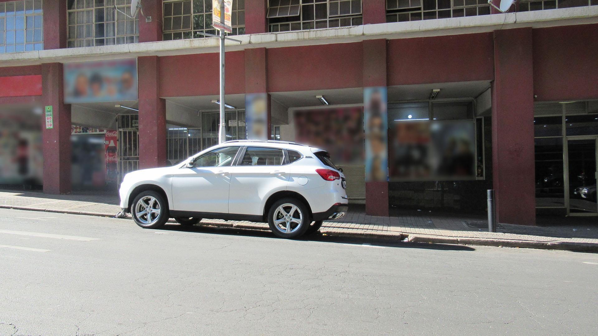 Apartment for sale in Braamfontein Werf, Johannesburg, 38 m²