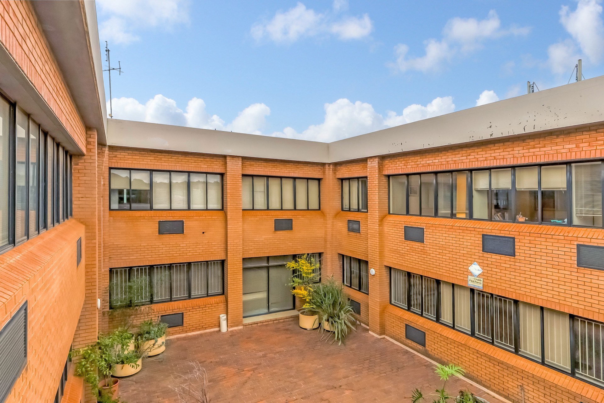 Office for sale in Auckland Park, Johannesburg, 1730 m²