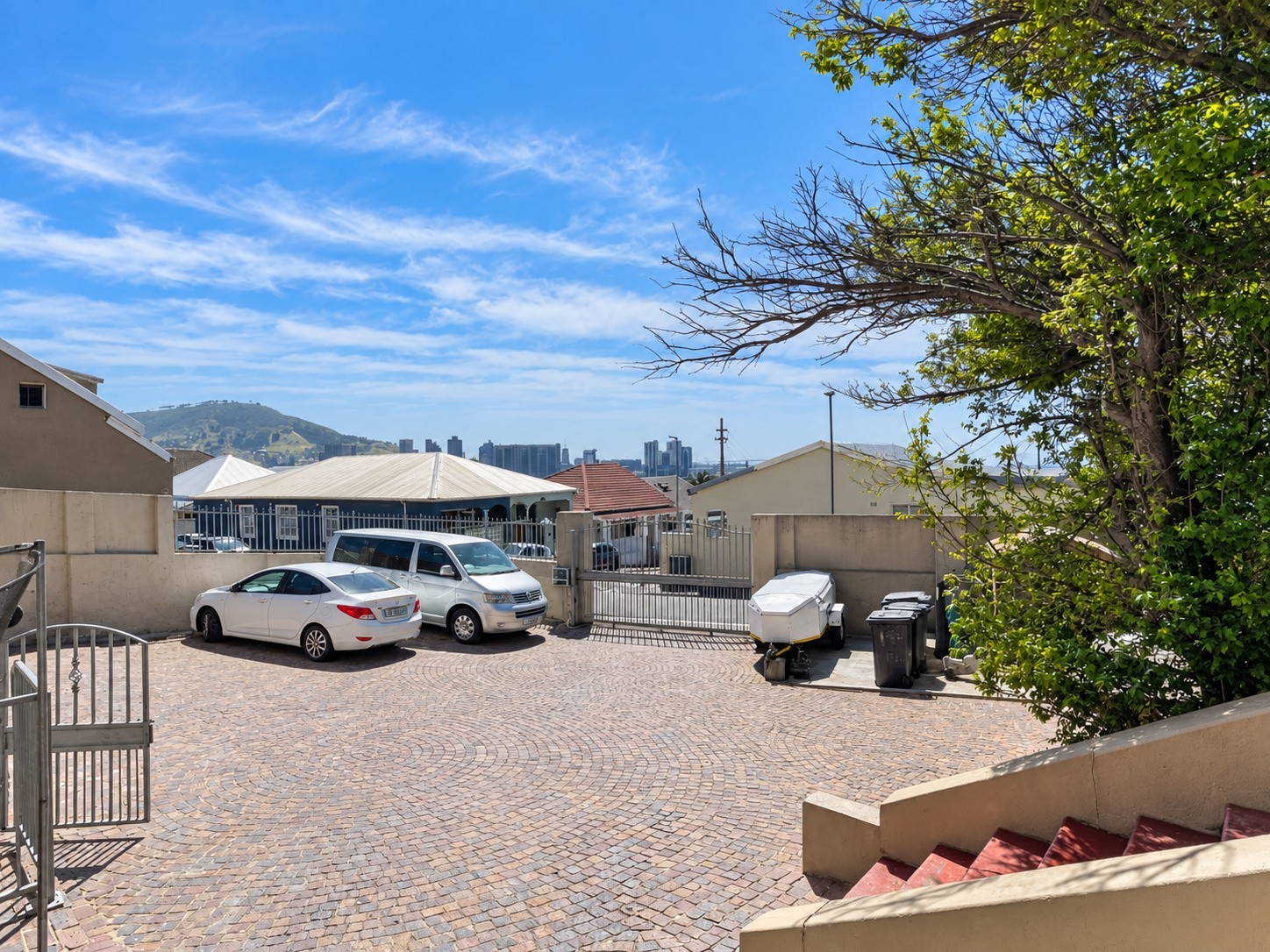 House for sale in Walmer Estate, Cape Town, 220 m²