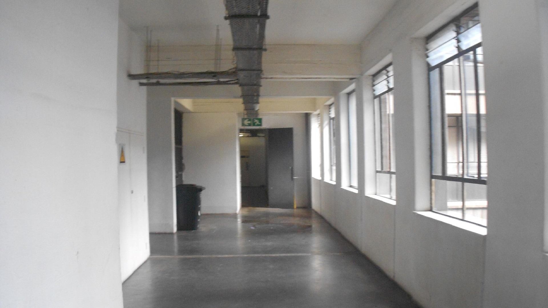 Apartment for sale in City & Suburban, Johannesburg, 35 m²