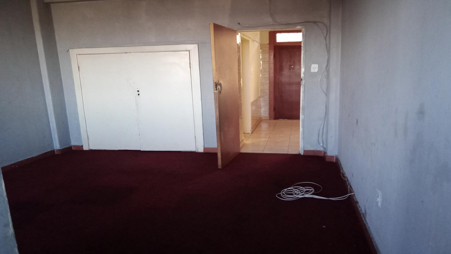Apartment for sale in Jeppestown, Johannesburg, 70 m²