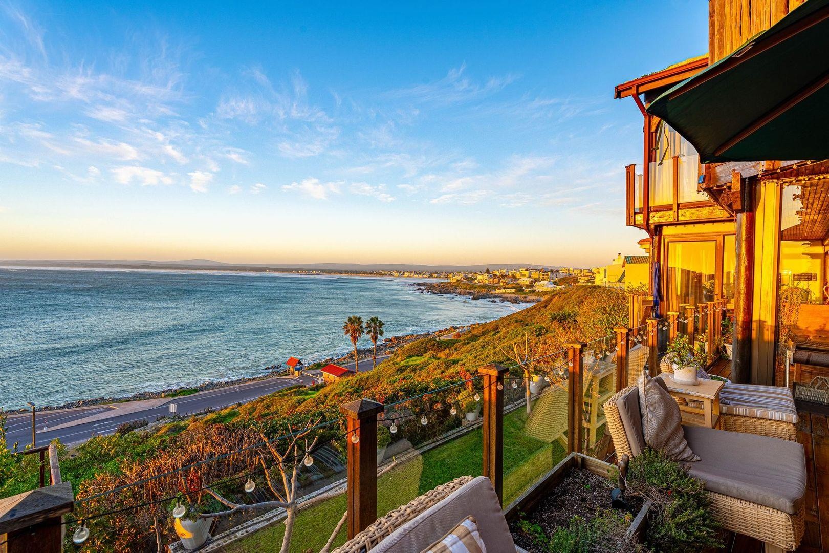 House for sale in Yzerfontein, 770 m²