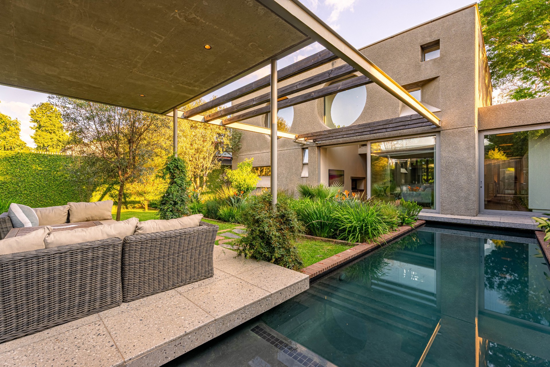 House for rent in Parkhurst, Johannesburg, 495 m²