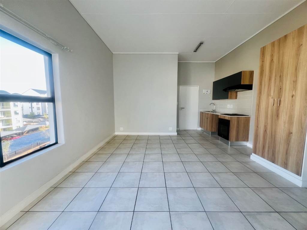 Studio Apartment for rent in Linbro Park, Sandton, 3 2, Greenlee, 12 Greenlee Boulevard, Linbro Park, Sandton, Gauteng, 34 m²
