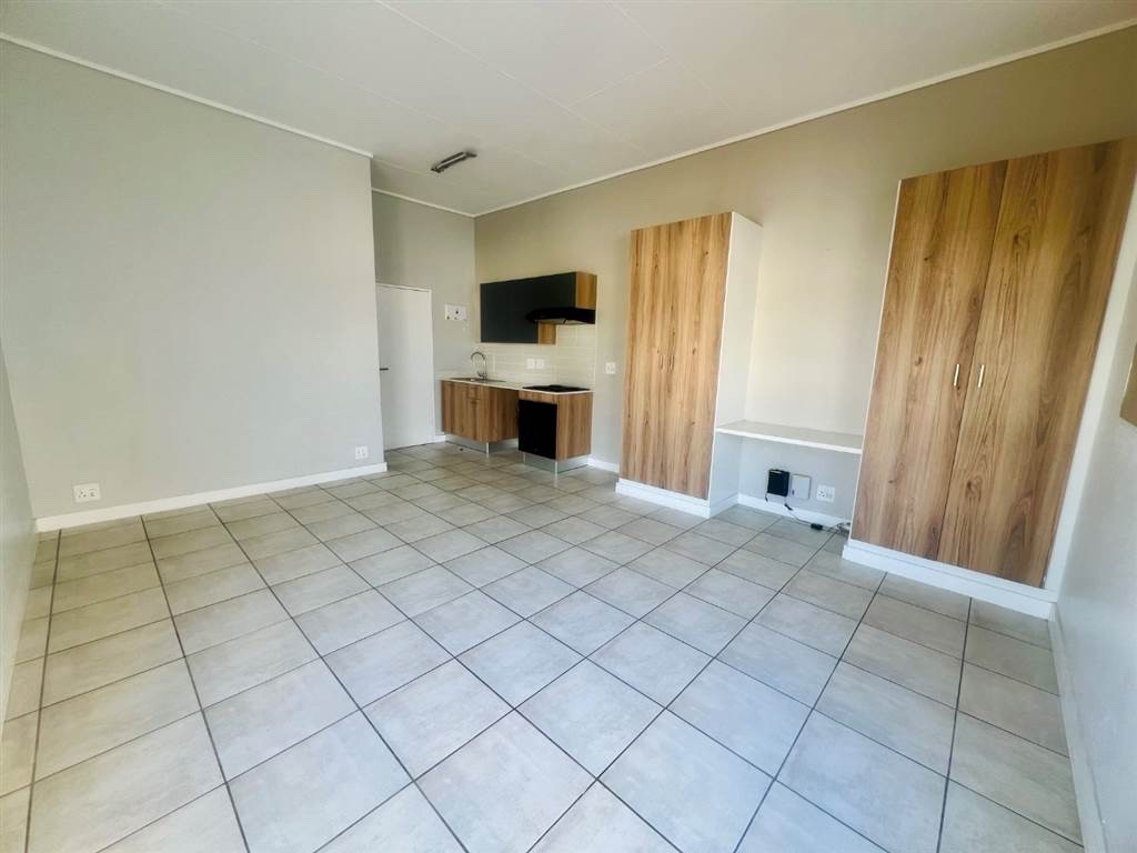 Studio Apartment for rent in Linbro Park, Sandton, 3 2, Greenlee, 12 Greenlee Boulevard, Linbro Park, Sandton, Gauteng, 34 m²
