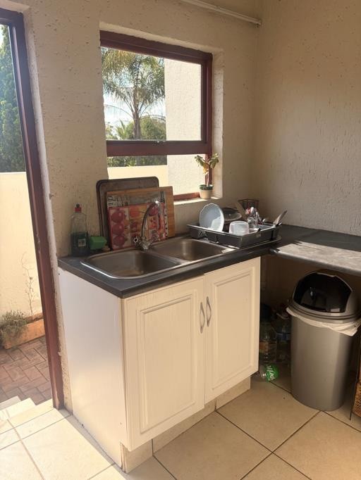 House for rent in Sunninghill, Sandton, 600 m²