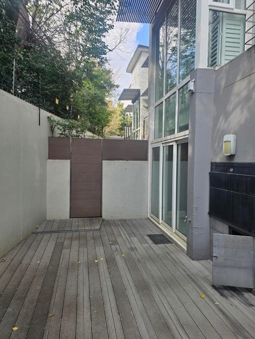 Townhouse for sale in Bryanston, Sandton, 400 m²