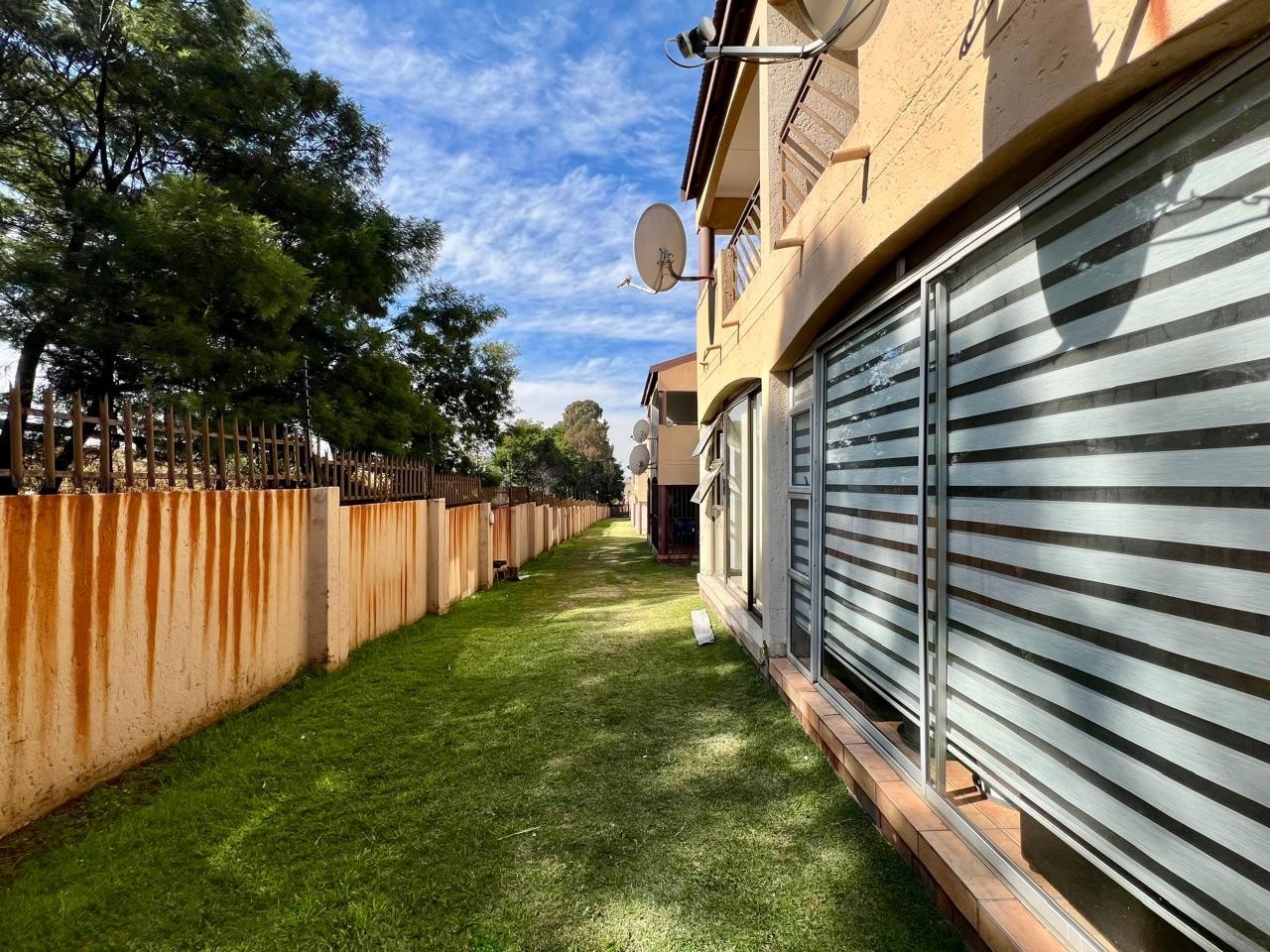 Townhouse for sale in Meredale, Johannesburg