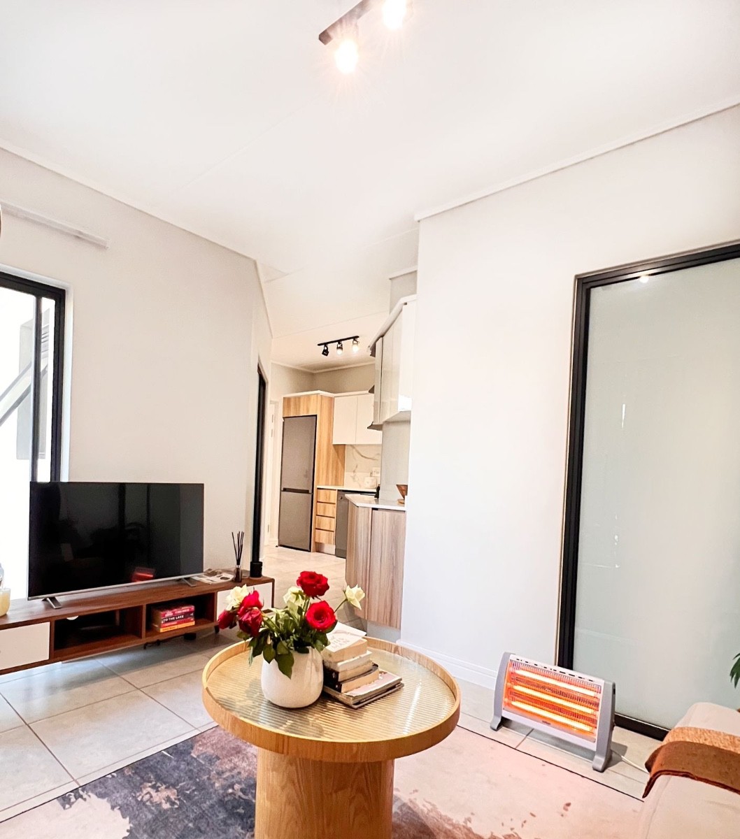 Apartment for rent in Waterfall, Midrand, 45 m²