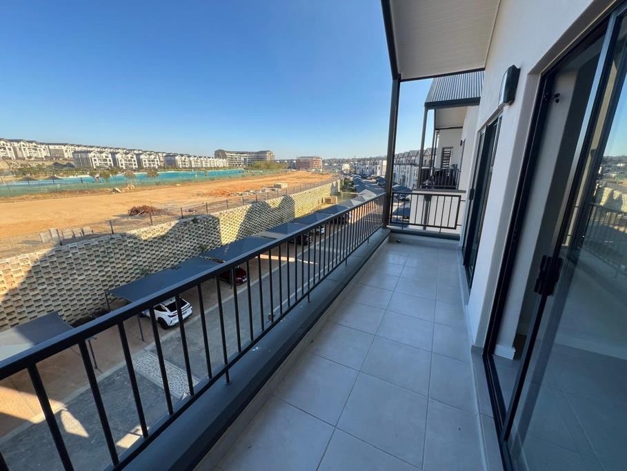 Apartment for rent in Waterfall, Midrand, 54 m²