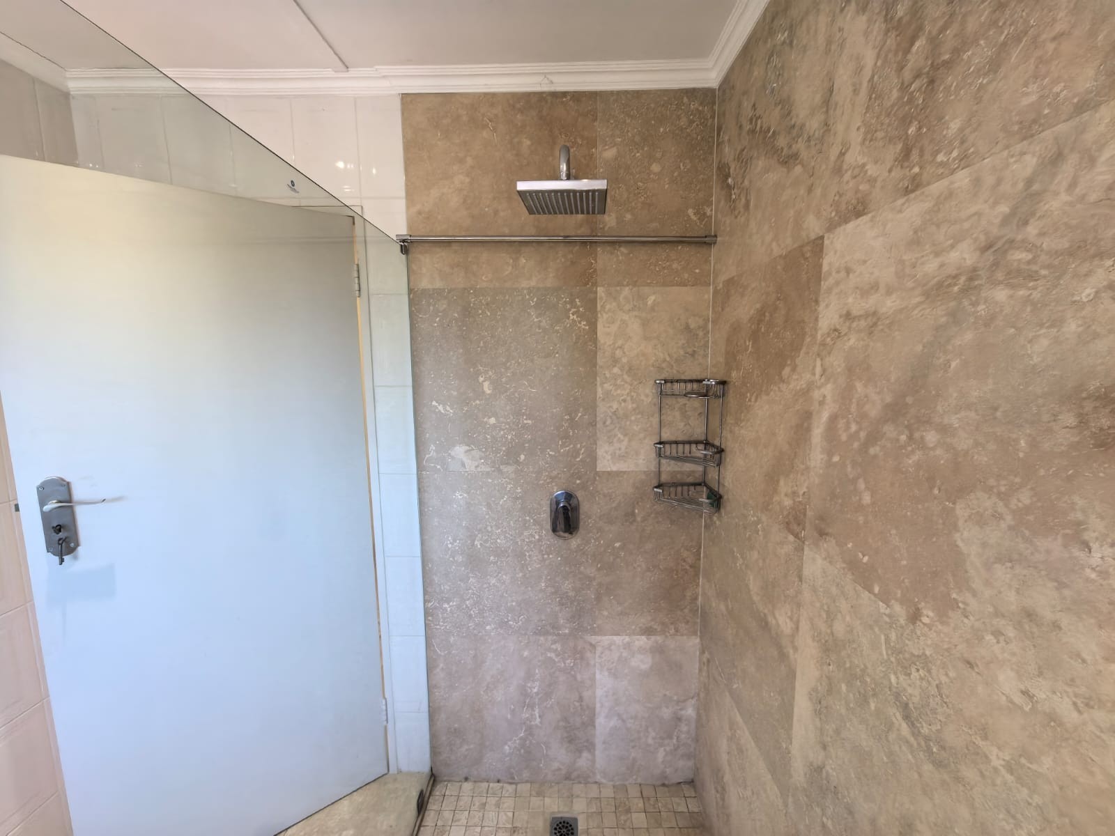 Townhouse for sale in Memorial Road Area, Kimberley, 4, Saratoga, 16 Synagogue Street, Memorial Road Area, Kimberley, Northern Cape, 200 m²