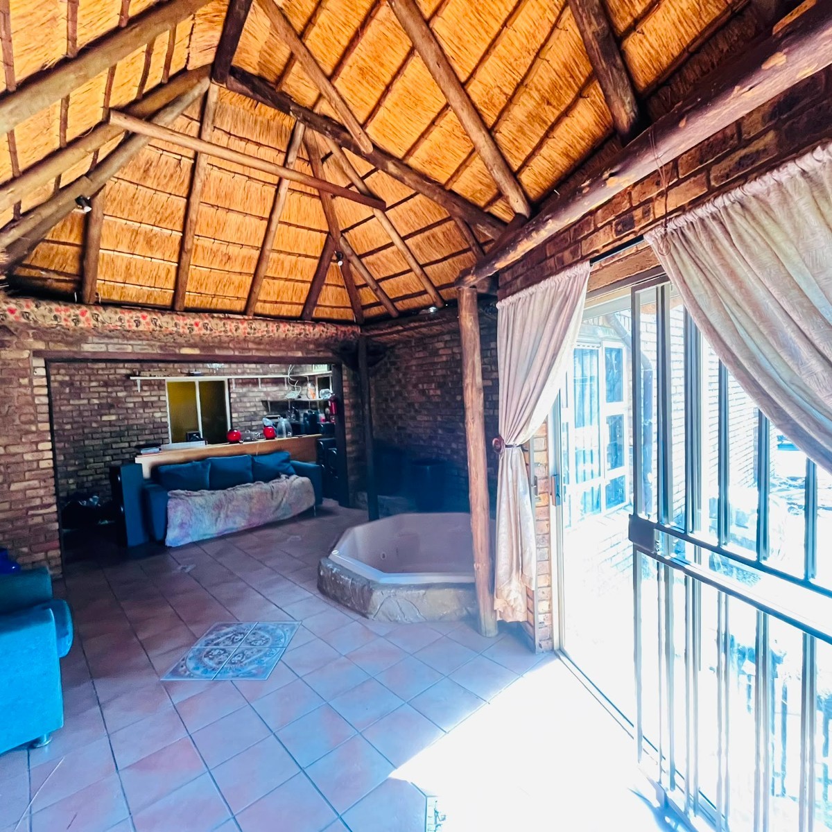 House for sale in Rooihuiskraal North, Centurion, 1000 m²