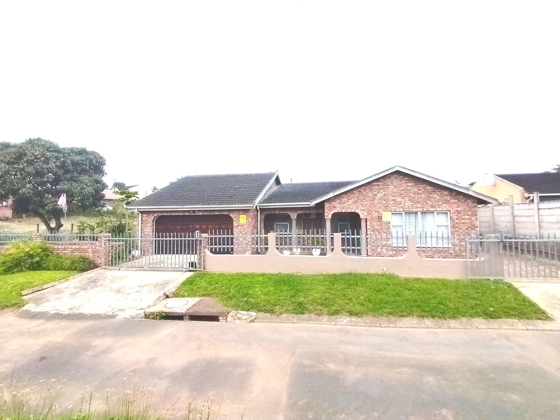 House for sale in Woodview, Phoenix, KwaZulu Natal, 428 m²