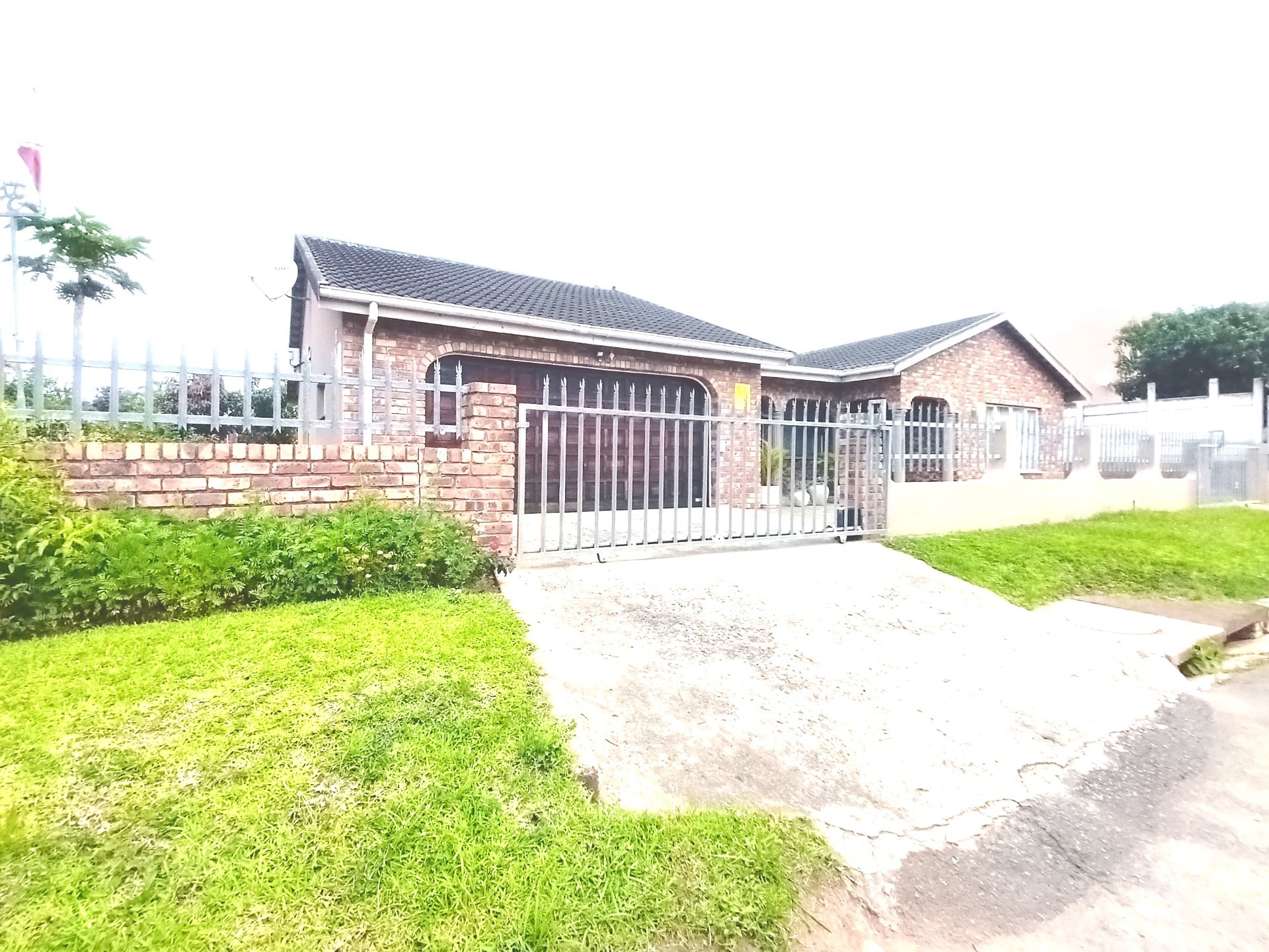 House for sale in Woodview, Phoenix, KwaZulu Natal, 428 m²