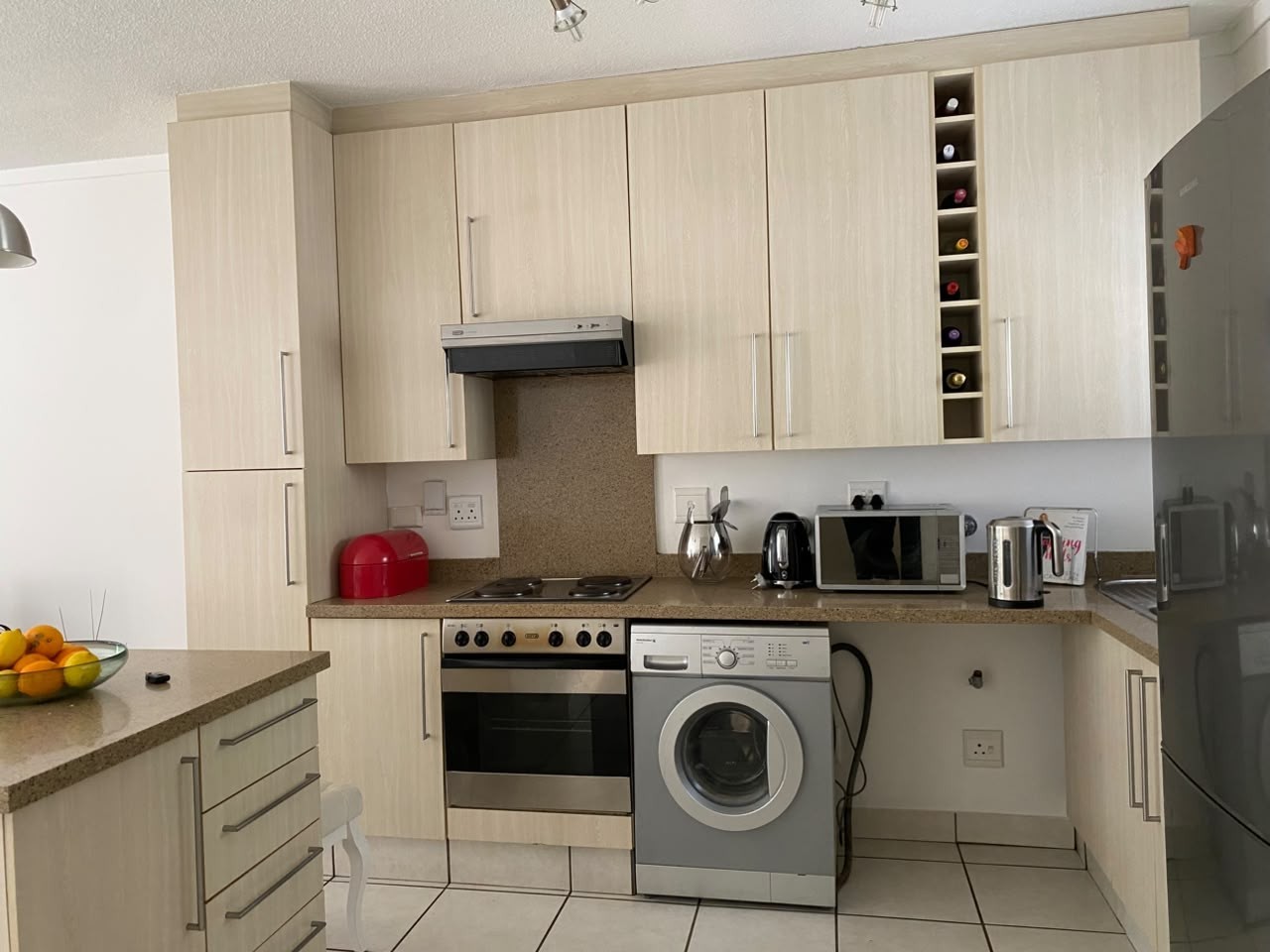 Townhouse for rent in Fourways, Sandton, 110 m²